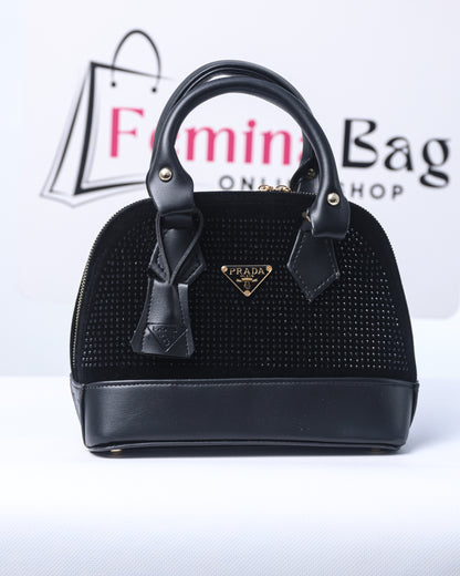 Sac Tendance Noir Avec Design Raffiné Et Brillant